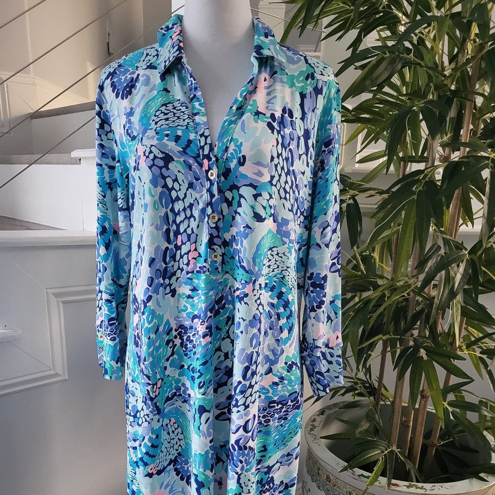 Lilly Pulitzer  "Turquoise Oasis Wave after Wave"  long sleeve Vneck